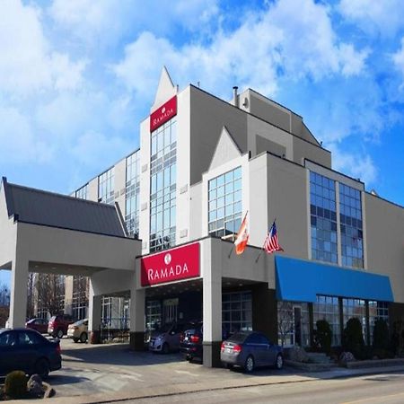 Ramada By Wyndham Niagara Falls By The River Bagian luar foto