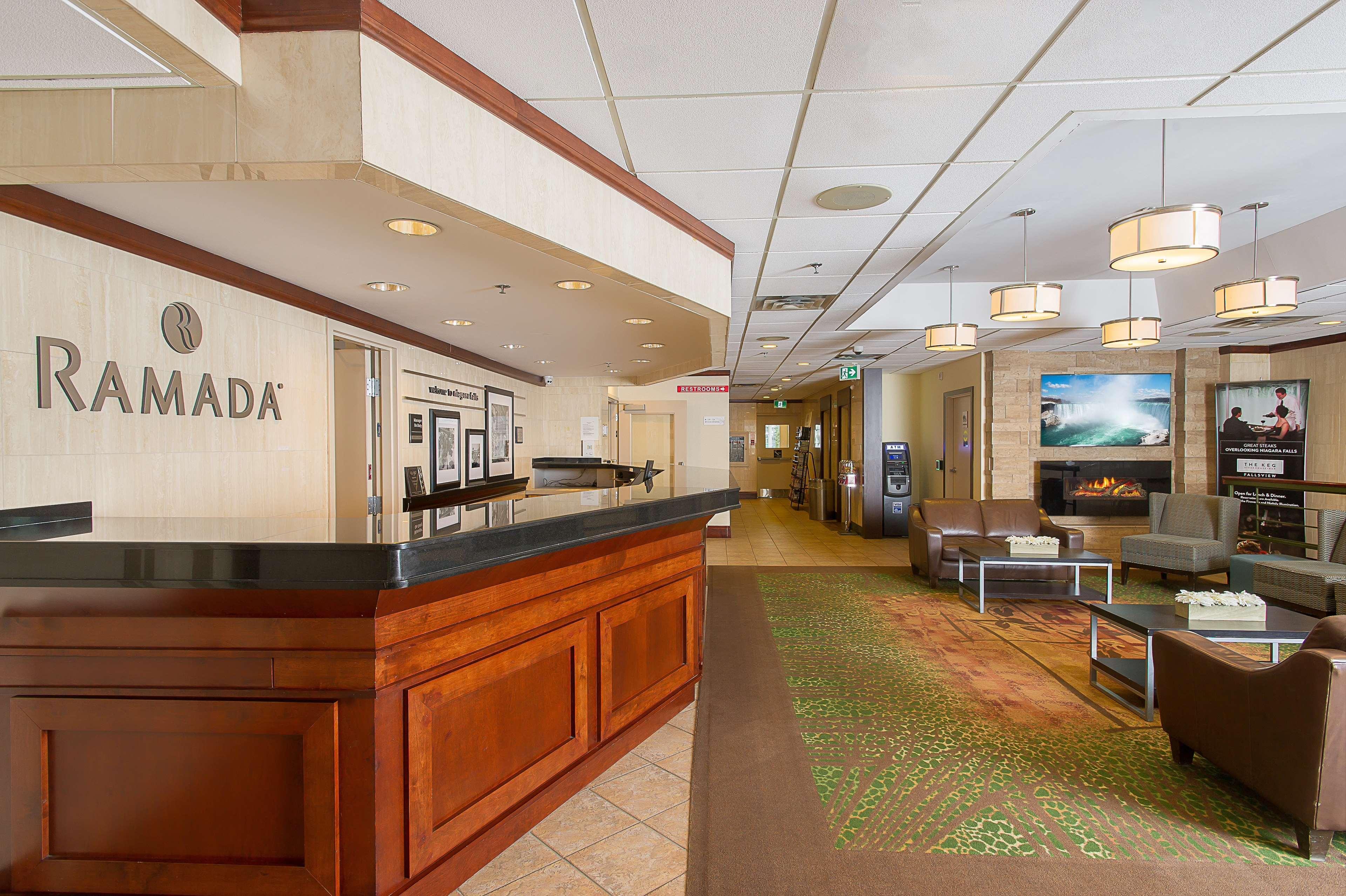 Ramada By Wyndham Niagara Falls By The River Bagian luar foto