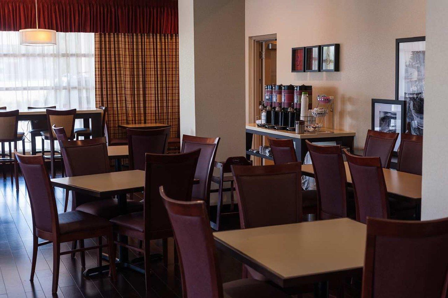 Ramada By Wyndham Niagara Falls By The River Bagian luar foto